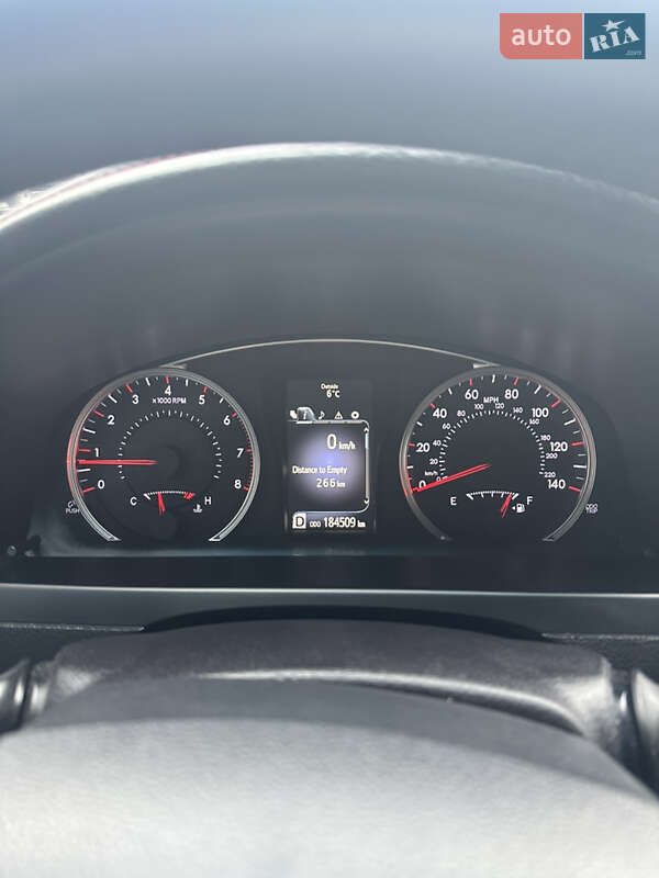 Седан Toyota Camry 2015 в Киеве фото 2 Седан Toyota Camry 2015 в Киеве
