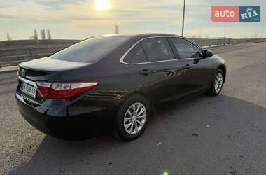 Седан Toyota Camry 2015 в 