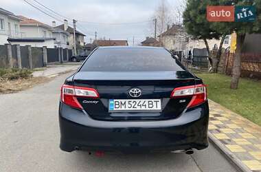 Седан Toyota Camry 2014 в Києві