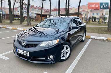 Седан Toyota Camry 2014 в Києві