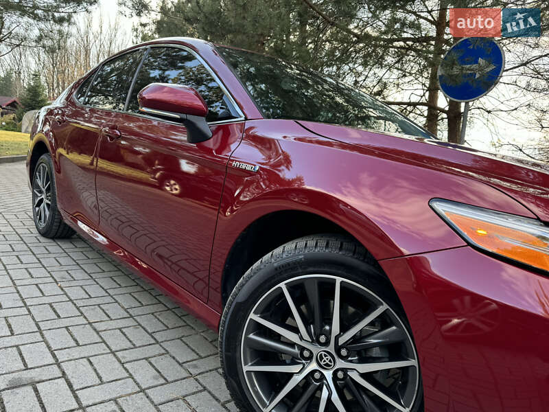 Седан Toyota Camry 2021 в Дрогобыче