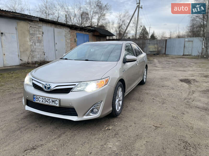 Седан Toyota Camry 2013 в Яворові