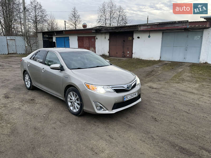 Toyota Camry 2013