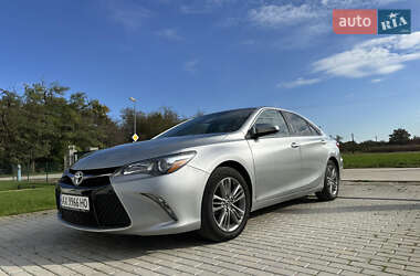 Toyota Camry 2015