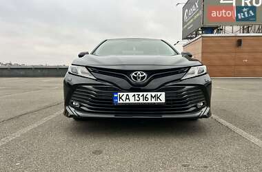 Toyota Camry 2018