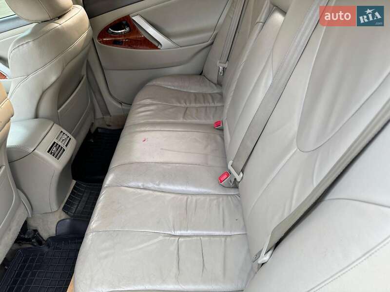 Седан Toyota Camry 2008 в Чернігові