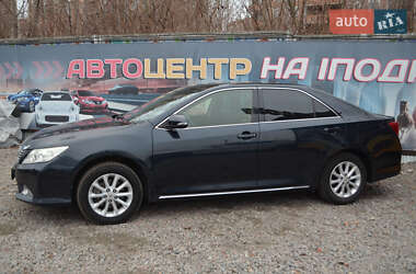 Седан Toyota Camry 2012 в Киеве