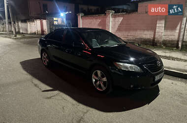 Седан Toyota Camry 2006 в Черновцах