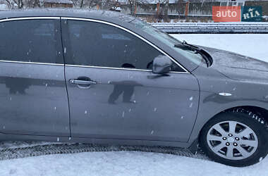 Седан Toyota Camry 2008 в Ромнах