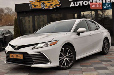 Toyota Camry 2021