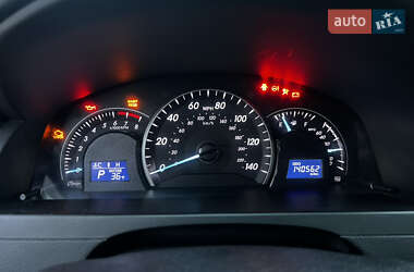 Седан Toyota Camry 2013 в 