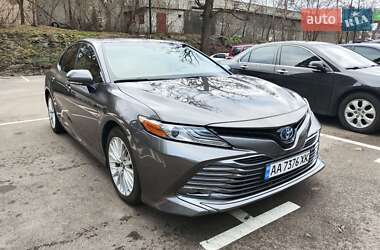 Toyota Camry 2017