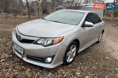 Седан Toyota Camry 2012 в Львове