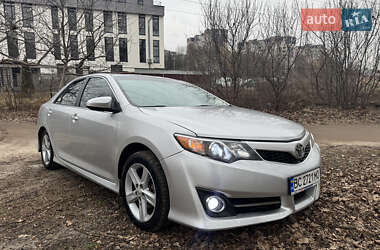 Toyota Camry 2012