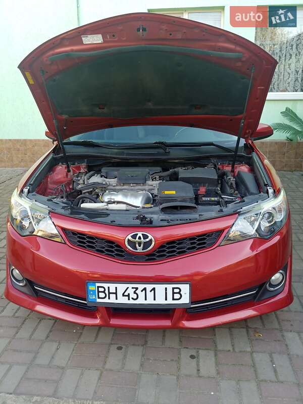 Седан Toyota Camry 2012 в Одессе