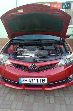 Седан Toyota Camry 2012 в 