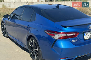 Седан Toyota Camry 2018 в 