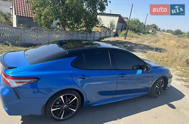 Седан Toyota Camry 2018 в 