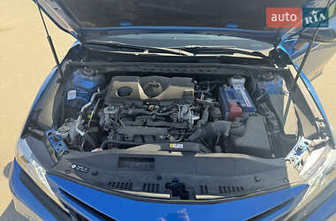 Седан Toyota Camry 2018 в 
