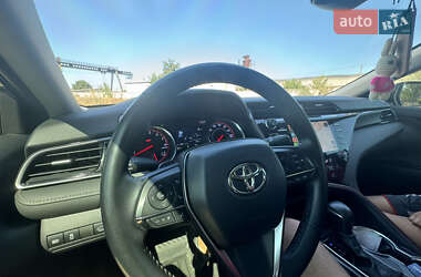 Седан Toyota Camry 2018 в 