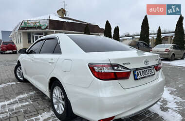 Седан Toyota Camry 2016 в Харкові