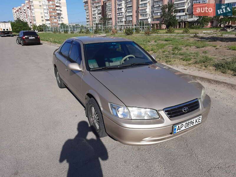 Toyota Camry 2001