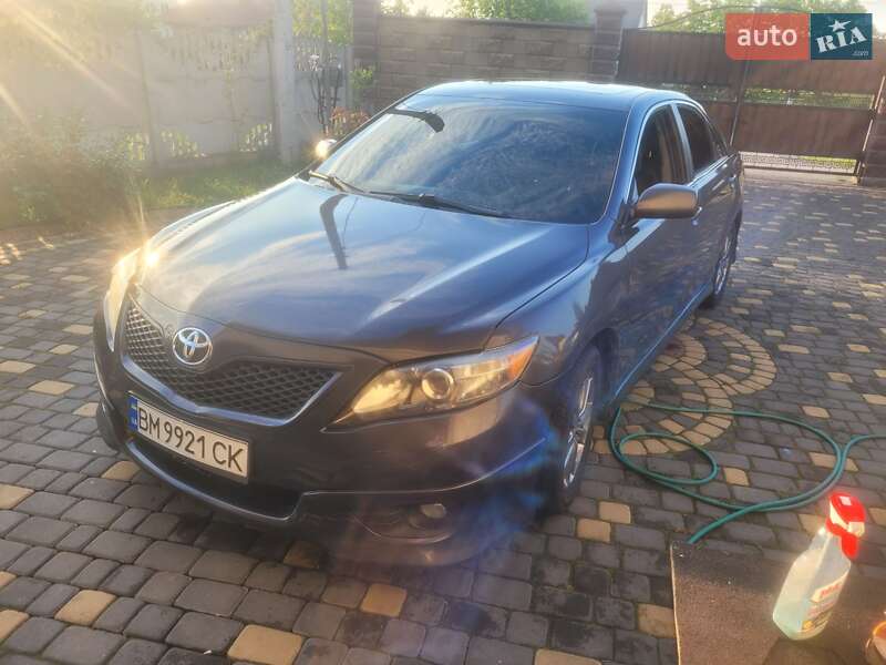 Седан Toyota Camry 2011 в Києві