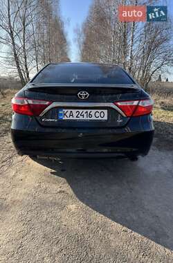 Седан Toyota Camry 2016 в Звягеле