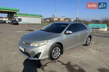 Седан Toyota Camry 2012 в 