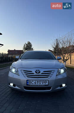 Седан Toyota Camry 2008 в Львові