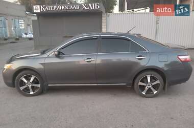 Седан Toyota Camry 2006 в Дніпрі