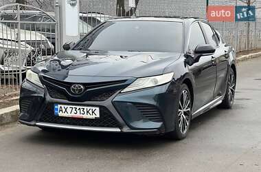 Toyota Camry 2018