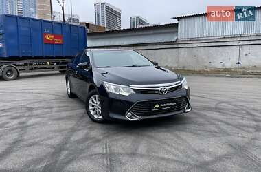 Toyota Camry 2015