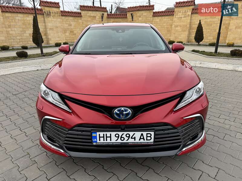 Седан Toyota Camry 2022 в Измаиле