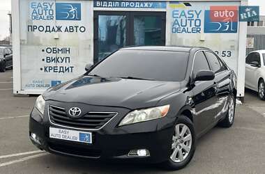 Седан Toyota Camry 2007 в Киеве