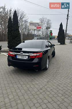 Седан Toyota Camry 2011 в Чернівцях