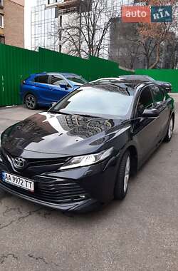 Седан Toyota Camry 2018 в 
