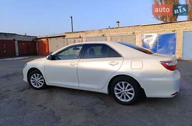 Toyota Camry 2017