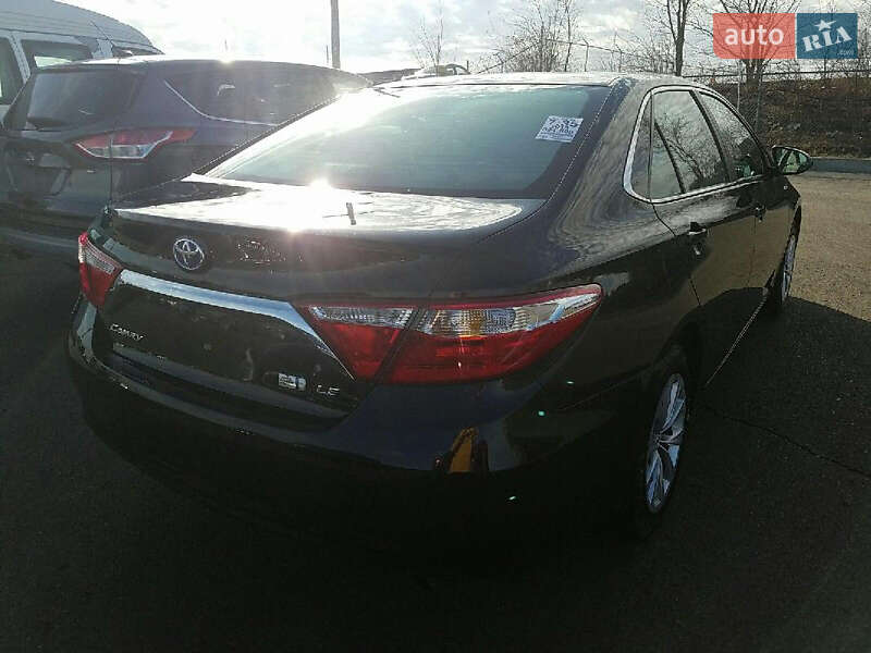 Седан Toyota Camry 2015 в Харкові