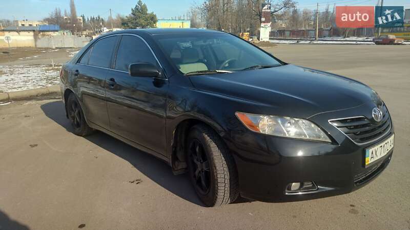 Седан Toyota Camry 2007 в Харькове
