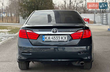 Седан Toyota Camry 2014 в Днепре