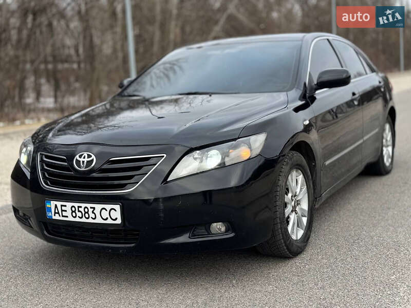 Седан Toyota Camry 2008 в Днепре