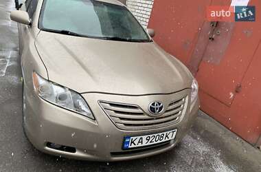 Седан Toyota Camry 2007 в Києві