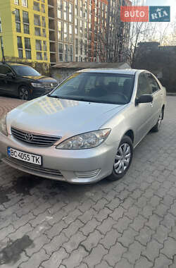 Седан Toyota Camry 2005 в Львові