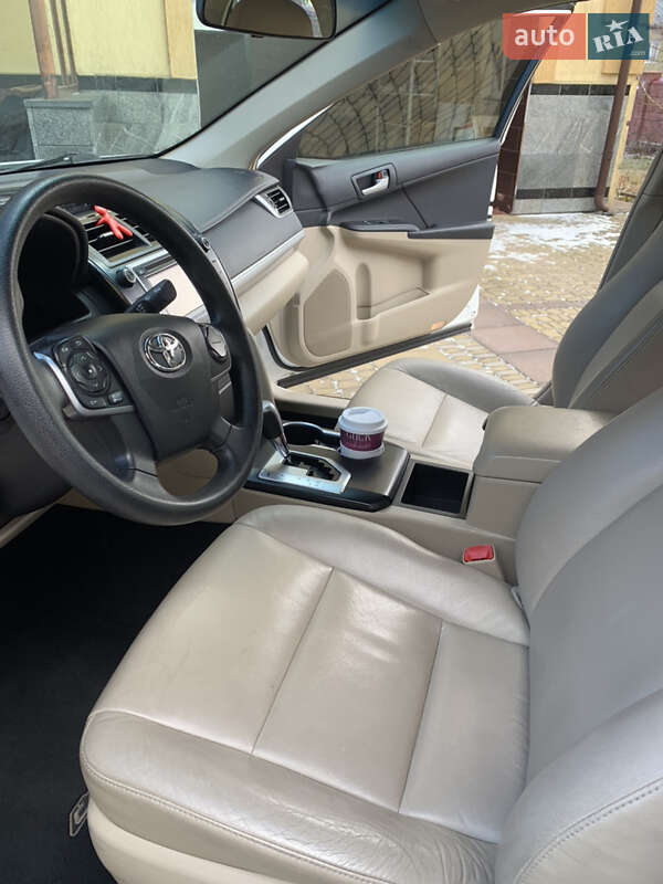 Седан Toyota Camry 2013 в Львове фото 8 Седан Toyota Camry 2013 в Львове