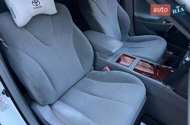 Седан Toyota Camry 2010 в 