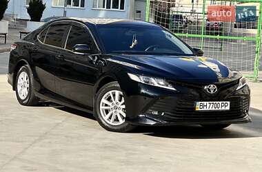 Седан Toyota Camry 2018 в 