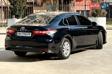 Седан Toyota Camry 2018 в 