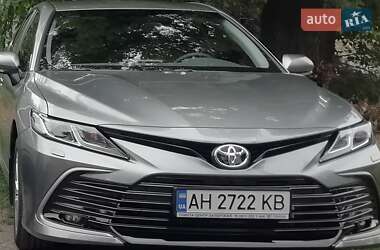 Toyota Camry 2021