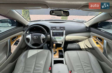 Седан Toyota Camry 2006 в 